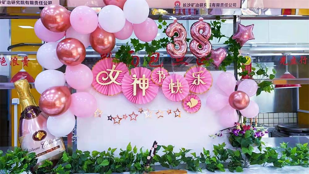 關(guān)愛女職工，溫暖半邊天